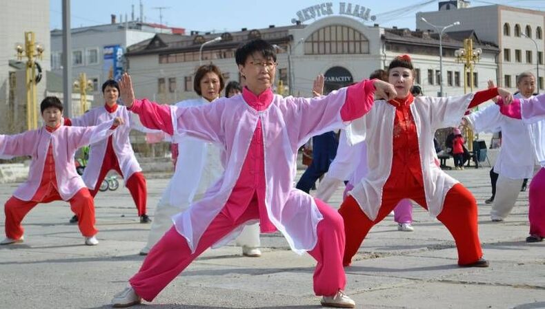 ginnastica orientale contro il mal di schiena