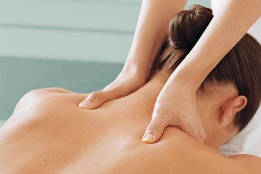 Massaggio con osteocondosi cervicale